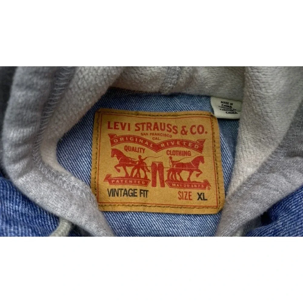 Levi's Trucker Jacket Mens XL Blue Denim Gray Hoodie Sleeve Vintage Fit